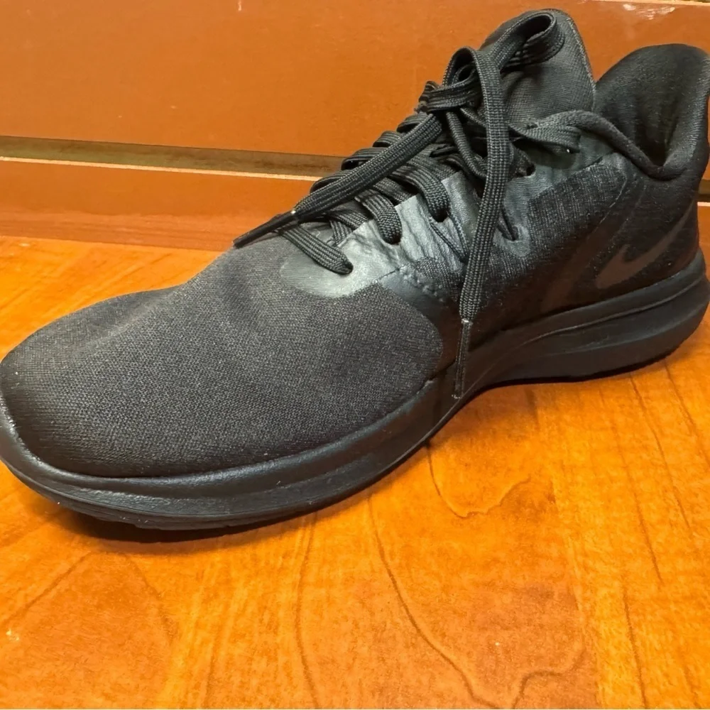 Nike Black Sneakers